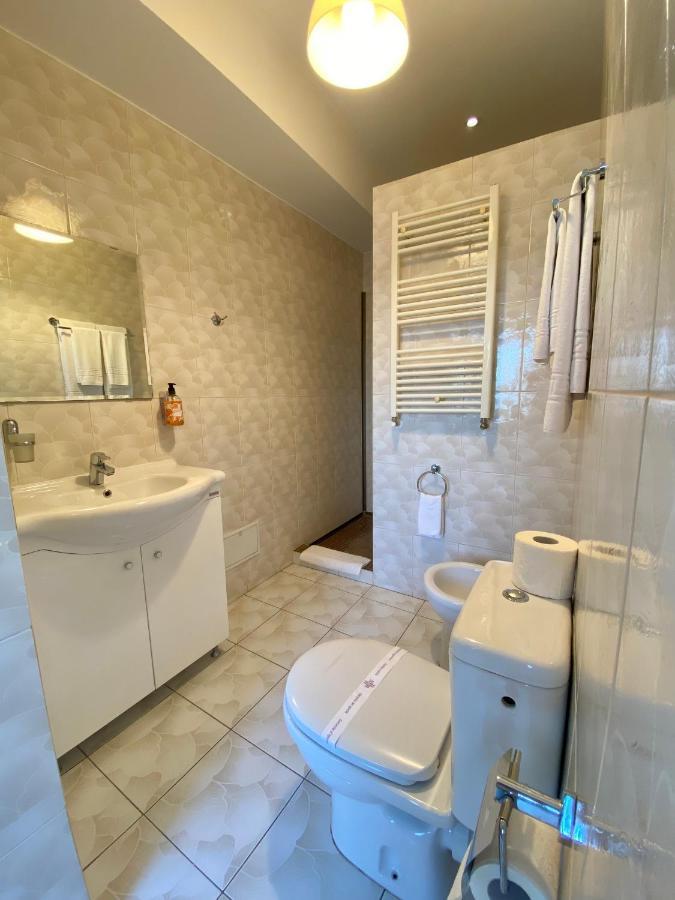 Pensiunea Rix Rooms Focşani Екстериор снимка