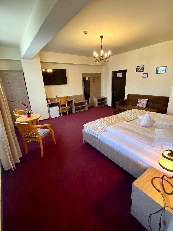 Pensiunea Rix Rooms Focşani Екстериор снимка