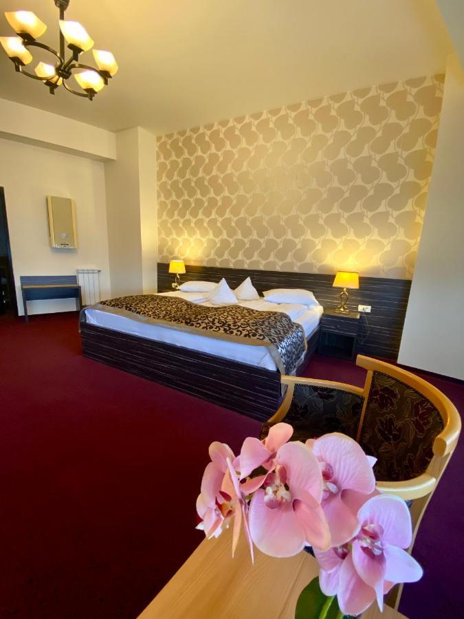 Pensiunea Rix Rooms Focşani Екстериор снимка