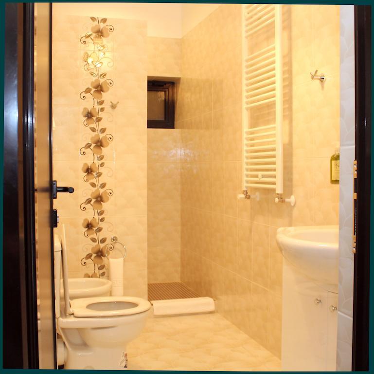 Pensiunea Rix Rooms Focşani Стая снимка